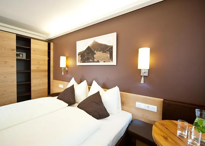 Отель Lieblingsplatz Tirolerhof Цель-ам-Циллер